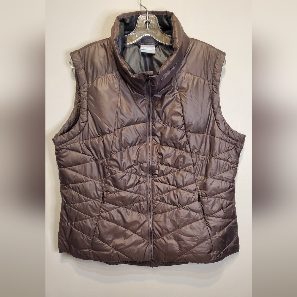 167. Champion Lightweight Puffer Vest